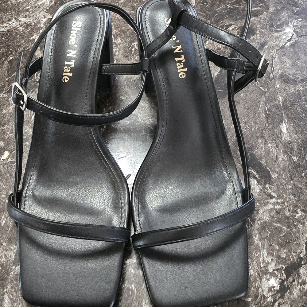 ShoeNTale Black Women's Sandals